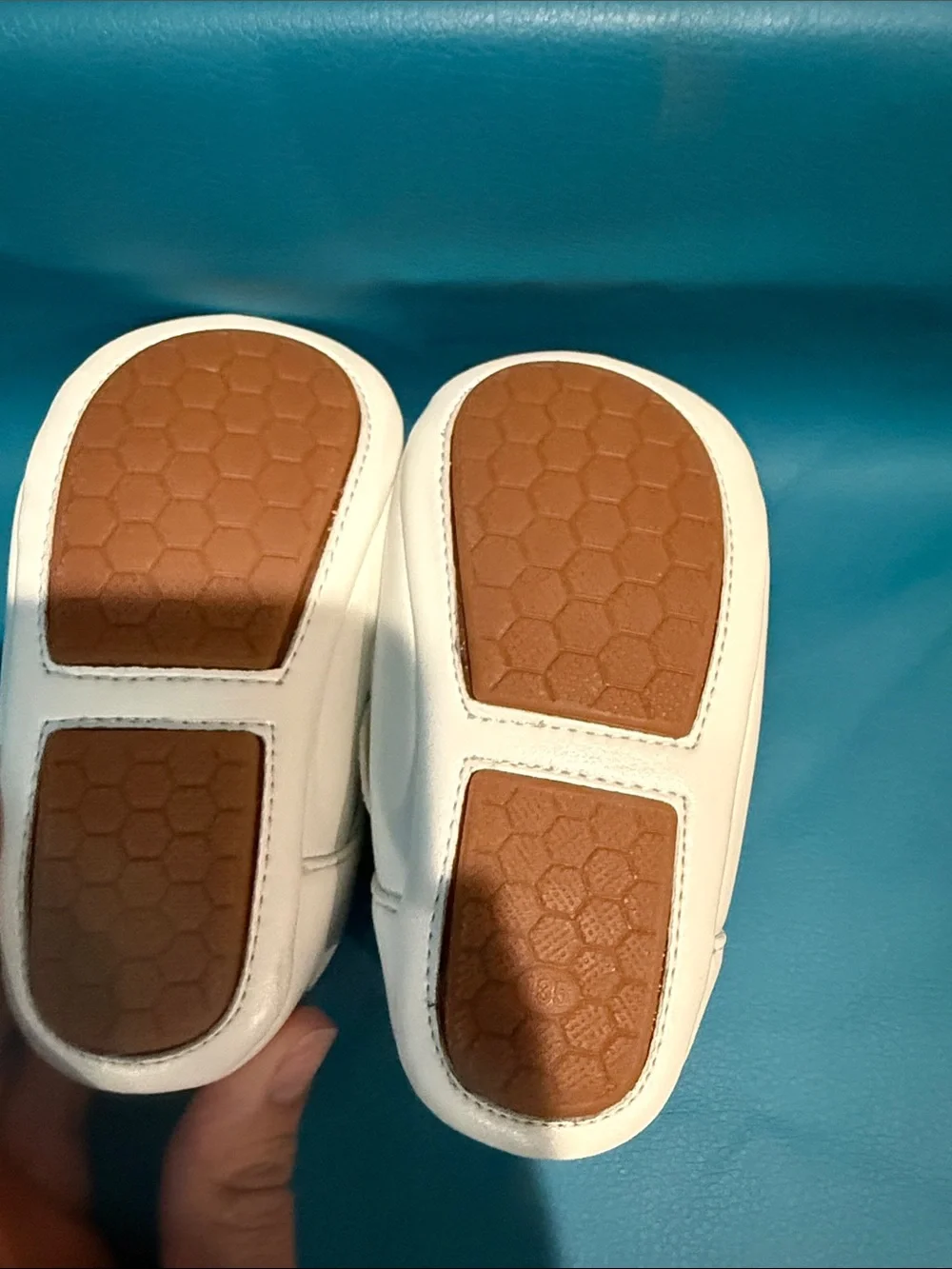 Baby Mary Jane Shoes in White with Scallop Trim
